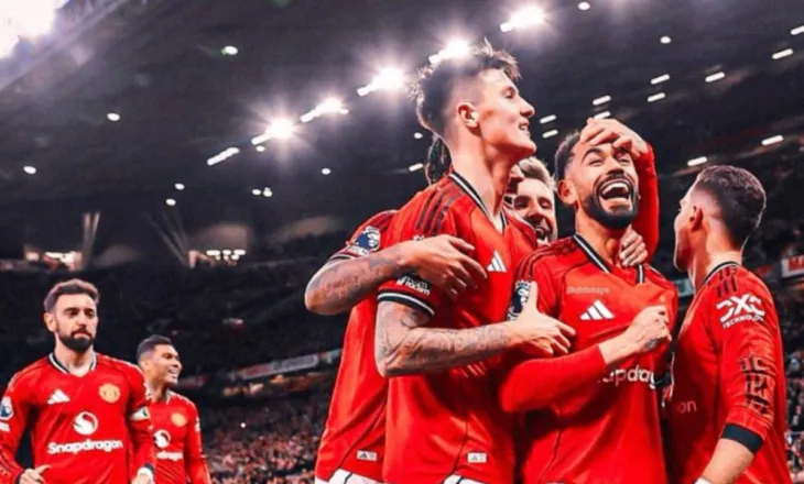 Festohet në Old Trafford, United mposht Brentfordin dhe ruan vendin e tretë