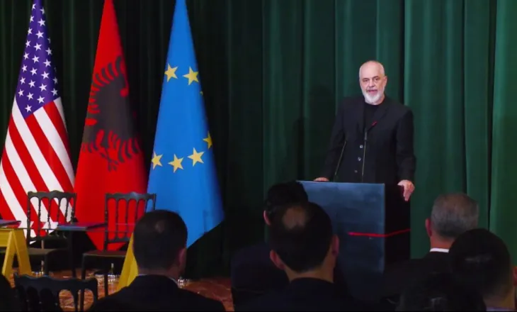 Firmoset marrëveshja 20-vjeçare për gazin, Rama: Vlora kthehet në qendër të Evropës Juglindore