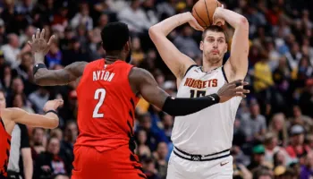 Fitojnë të gjithë pretendentët: Spurs e Denver luftojnë për kreun në Perëndim, humbet Detroit