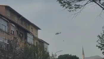 Flakët jashtë kontrollit pranë QSUT, ndërhyn helikopteri i ushtrisë