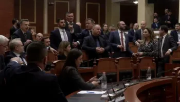 Flamur Noka kërcënon Taulant Ballën në seancë: Do të të rrjep si kec, të bëj atë që s’të shkon në mendje