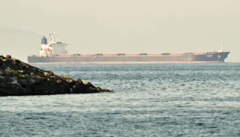 “Formula e Venezuelës” kundër Iranit, SHBA-të drejt sulmeve të kufizuara dhe bllokadës detare