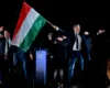 Fotot pikante nga Hungaria: Votuesit i japin fund sundimit 16-vjeçar të Viktor Orbánit