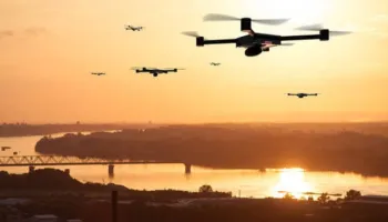 Franca përgatitet për “ekonominë e luftës”, katërfishin dronët kamikazë dhe zgjeron arsenalin raketor