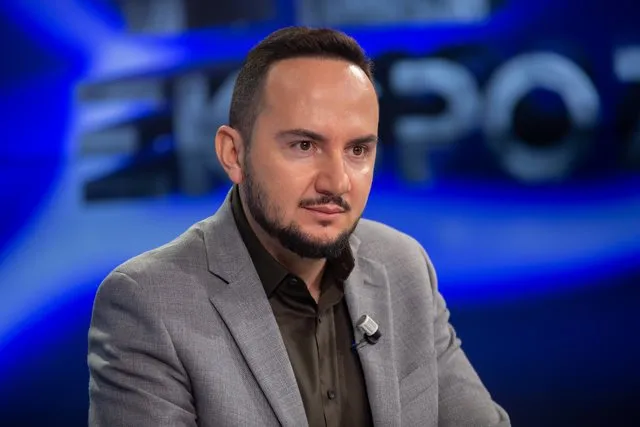 Gara për kreun e PD/ Salianji çon kandidaturën në selinë blu, por zyrat janë bosh