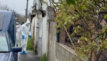 Gjendet i pajetë dhe me shenja dhune 78-vjeçari në Korçë