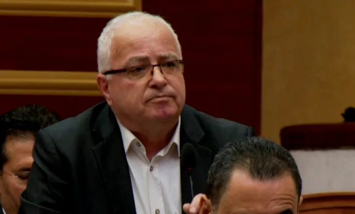 Gjyqi i Metës, Spaho kritikon Berishën: E harroi aleatin! Turp për ata që kanë ngrënë bukë prej tij…