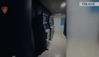 Goditen 4 raste të lojërave të fatit në Tiranë, 5 të arrestuar, 2 në kërkim