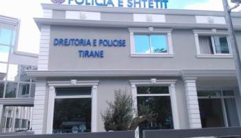 Goditen grupet kriminale që shpërndanin drogë në Tiranë, 30 urdhër-arreste