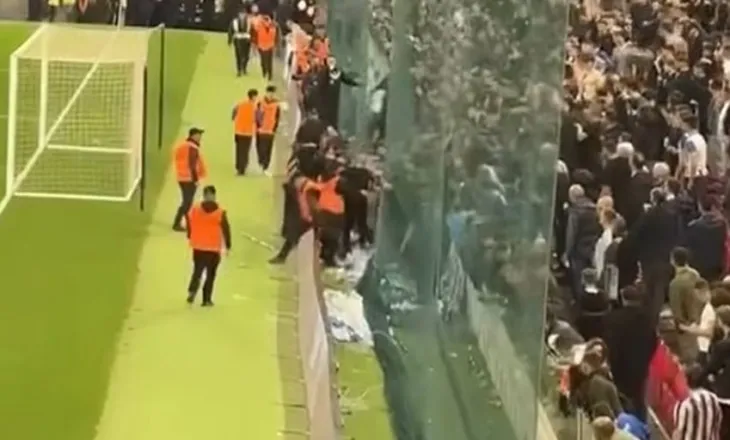 Goditi punonjësin e sigurisë në derbi, arrestohet 23-vjeçari tifoz i Tiranës