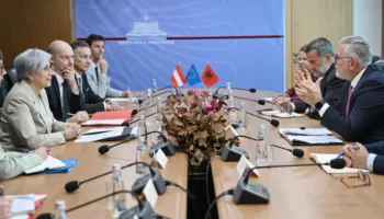 Gogu me homologen austriake: Në kilometrin e fundit drejt BE-së, me mbështetjen e Austrisë