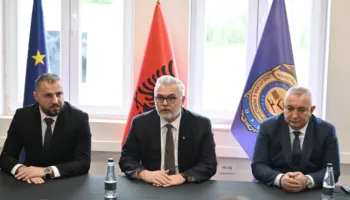 Gogu prezanton Drejtorin e ri të Burgjeve: Ndryshimi ka të bëjë vetëm me fuqizimin e sistemit