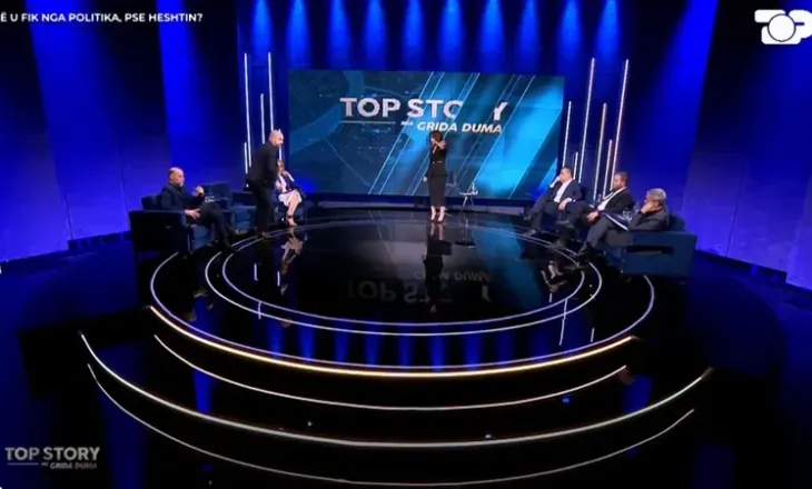 Grida Duma përplaset me Alfred Lelën, e përzë nga studio e emisionit: Atë gishtin… (VIDEO)