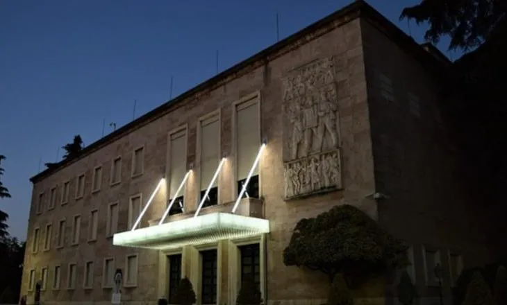 “Hamendësim! Nuk kemi informacione shqetësuese”, qeveria shqiptare reagon pas alarmit të ambasadës amerikane për sulmet e Iranit