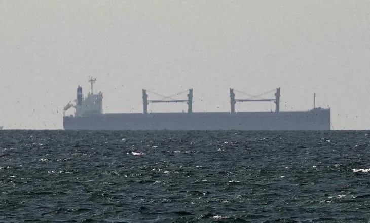 Hyn në fuqi bllokada detare amerikane në Ngushticën e Hormuzit