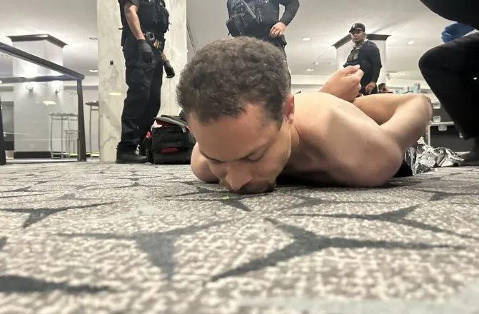 I diplomuar për inxhinieri, ky është autori nga Kalifornia që qëlloi me armë në darkën e Presidentit Trump me gazetarët