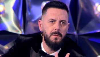 I kërkoi të linte lojën dhe të kthehej me të në shtëpi/ Miri reagon për herë të parë për takimin e Selin me të ëmën