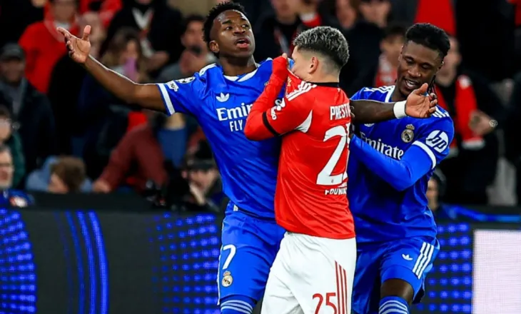 IFAB ndryshon rregulloren, kartonë të kuq për lojtarët që mbulojnë gojën dhe ata që braktisin ndeshjen si protestë ndaj arbitrit