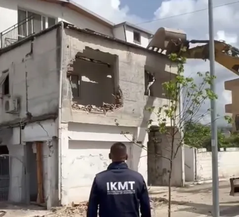 IKMT prish objektin dykatësh në Tiranë, pjesë e projektit të Unazës së Madhe (VIDEO)