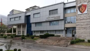 Iku drejt Greqisë pasi abuzoi me 10-vjeçarin, arrestohet në Kakavijë adoleshenti