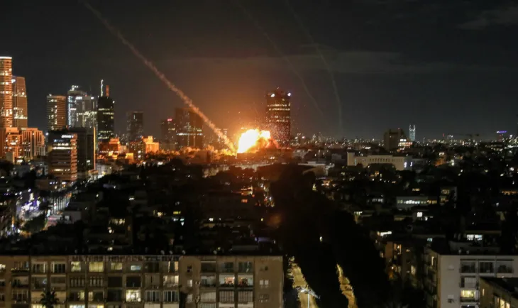 Inteligjenca ushtarake ukrainase: Rusia po furnizon Iranin me imazhe satelitore të pikave ushtarake amerikane