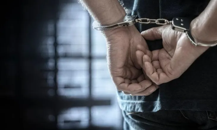 Investigimi i ‘The Sun’: Pesë shqiptarë burgosen çdo ditë në Britaninë e Madhe