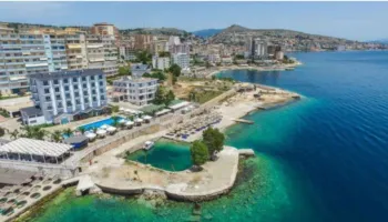 Investitorët ndërkombëtarë që largohen nga Dubai, po blejnë prona në Sarandë e Vlorë