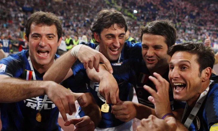 “Ishte trajner që në fushë, ka potencial të madh”; Milito vlerëson Chivu dhe “sponsorizon” Cambiasso