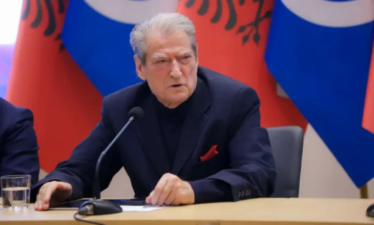 “Jemi në udhëkryq”, Berisha: Punët e Shqipërisë, veprat e zeza të Edi Ramës!