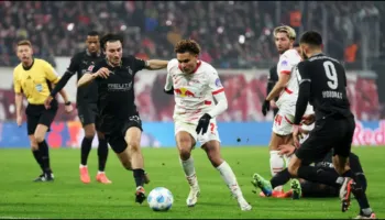 Jo birra dhe salçiçe, protesta e tifozëve të Moenchengladbach për të ‘bojkotuar’ Leipzigun