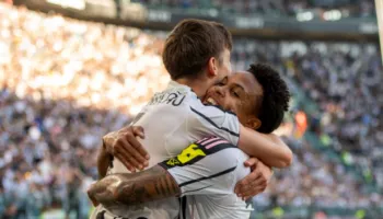 Juventus bën detyrën ndaj Genoa-s, Zhegrova sheh nga stoli (video)