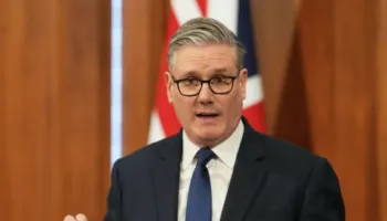 Keir Starmer drejt Gjirit Persik, përpjekja diplomatike për hapjen e Ngushticës së Hormuzit