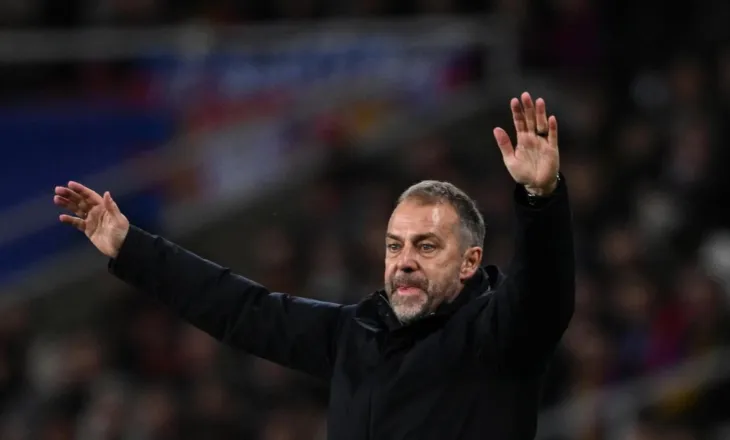 Kërkesa urgjente e Flick për Laportën pas humbjes ndaj Atletico Madridit. Nëse nuk plotësohet, Barcelona mund të kërkojë për trajner të ri