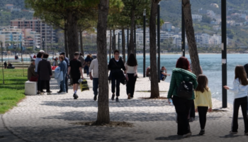 Kjo fundjavë e mbushur me turistë të huaj, Vlora përgatitet për sezonin turistik