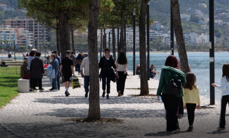 Kjo fundjavë e mbushur me turistë të huaj, Vlora përgatitet për sezonin turistik