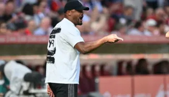 “Kompany u tërbua në dhomat e zhveshjes”, lojtarët e Bayern flasin për dramën e pjesës së parë