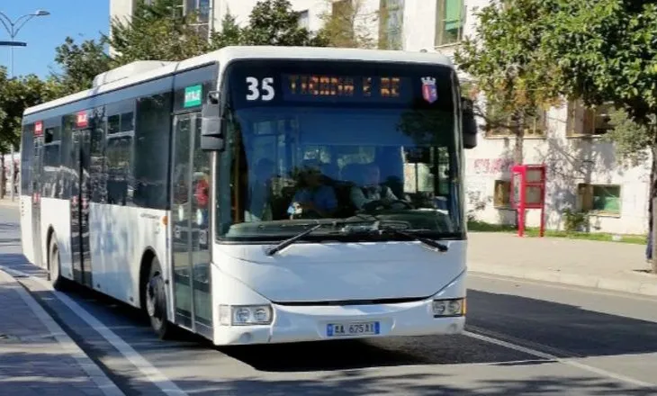 Kompensim 50 lekë për litër karburanti, Këshilli i Tiranës pritet të miratojë nesër vendimin e Qeverisë për shoqëritë e transportit