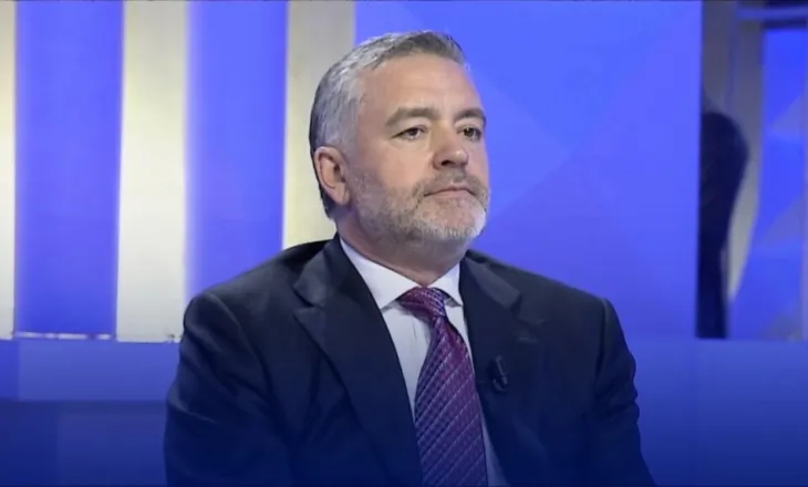 Kritikat e Spiropalit, Klosi: Do kalojë si çështje, është kontributore në PS