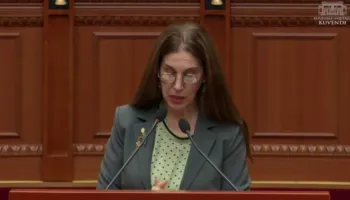 Kumbaro në Kuvend: Trajtim financiar dinjitoz për 6761 punonjës të arsimit