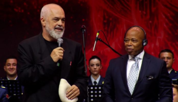 “Kush e kishte imagjinuar…!”, Rama: Bota u përmbys! Eric Adams kërkon shtetësinë shqiptare