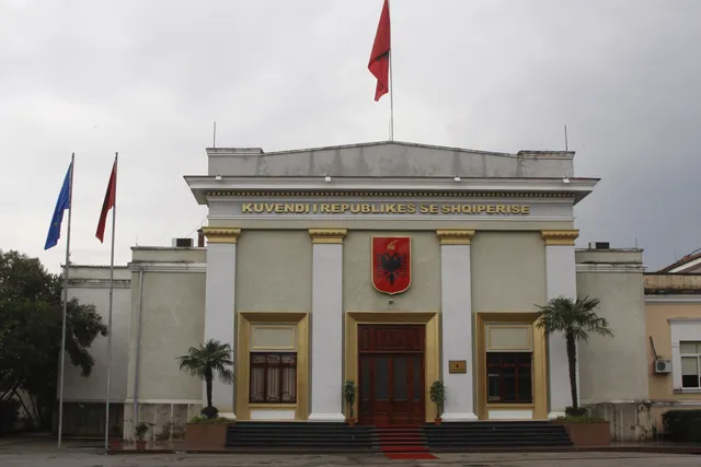 Kuvendi shpall dy vende vakante në KLGJ për pedagogët e Drejtësisë, kushtet dhe afatet e aplikimit