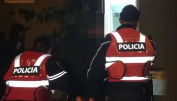 Lëvizte i armatosur në Sarandë, arrestohet në flagrancë 30-vjeçari – VIDEO