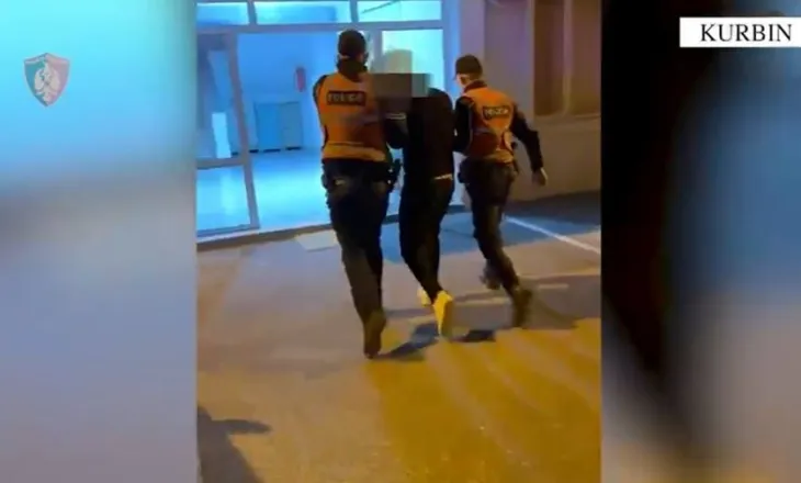 Lëvizte me armë dhe me automjet pa targa, arrestohet 30-vjeçari në Laç