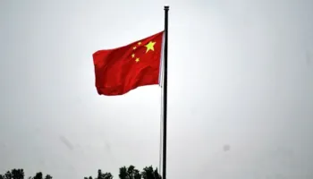 Lufta në Iran drejt fundit, Kina i kërkon Teheranit të hapë ngushticën e Hormuzit