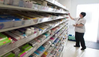 Lufta në Iran ka rritur me 30% kostot e paracetamolit në Angli