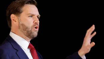 Lufta në Iran, Reuters: Vance foli me ndërmjetësit në Pakistan, zbuloi kushtin e Trump për armëpushimin