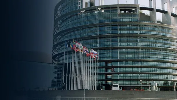 Lufta në Lindjen e Mesme, eurodeputetët kërkojnë “frenim” të përkohshëm të udhëtimeve mujore në Strasburg