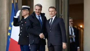 Macron nis vizitë dy-ditore në Greqi, në fokus marrëveshjet strategjike dhe mbrojtja