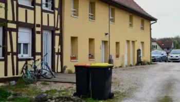 Mbajti fëmijën të izoluar në një furgon që prej 2024, arrestohet babai në Francë