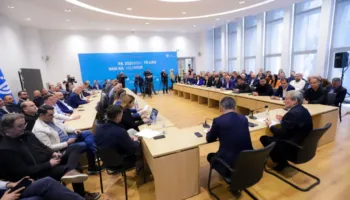 Mbledhja me Kolegjin e Kryetarëve, Berisha porosi kryetarëve të degëve: Protesta arma jonë kryesore